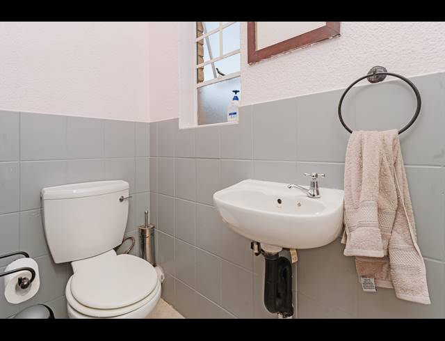 2 BEDROOM TOWNHOUSE FOR SALE IN HALFWAY GARDENS
